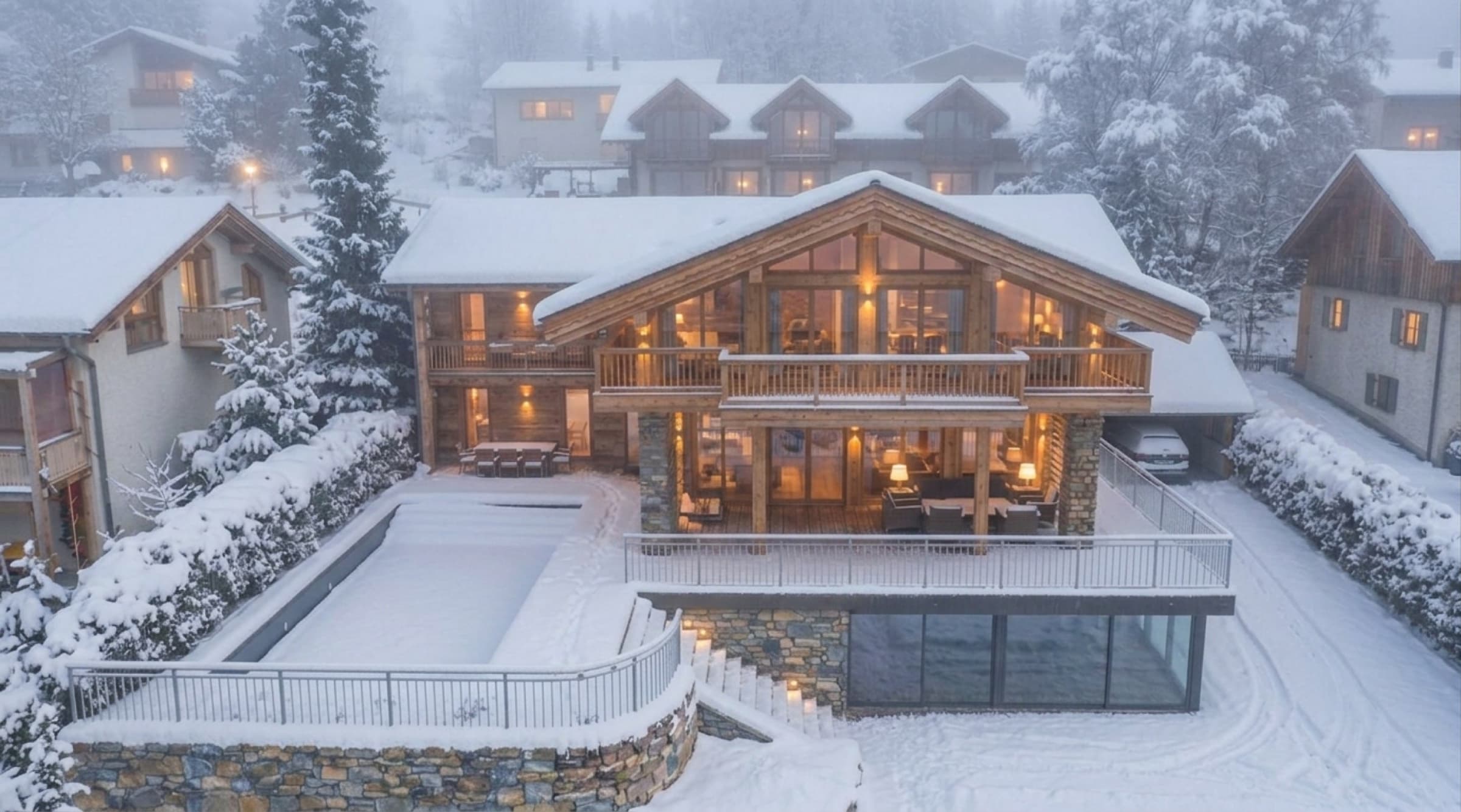 Hangvilla im Chalet-Stil — Ansicht 8